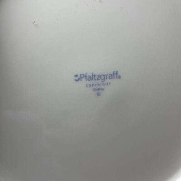 Pfaltzgraff SNOW BEAR Dinner Plate 11" Red Green Trees Mittens Holiday - Picture 6 of 6